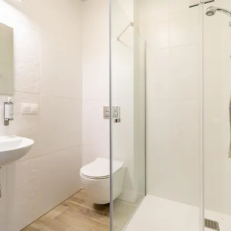 Domus Mariae Hostel *